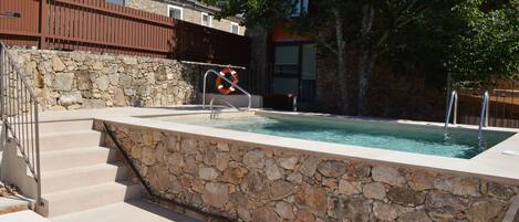 Alberca al aire libre