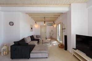 TV, DVD player, stereo