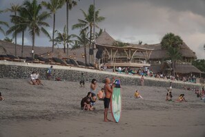 Beach nearby, beach towels - Canggu,Luxury villa 300 mts from Beach (North Kuta)