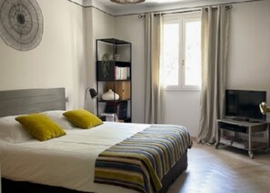 4 Schlafzimmer, Bügeleisen/Bügelbrett, Reisekinderbett, kostenloses WLAN