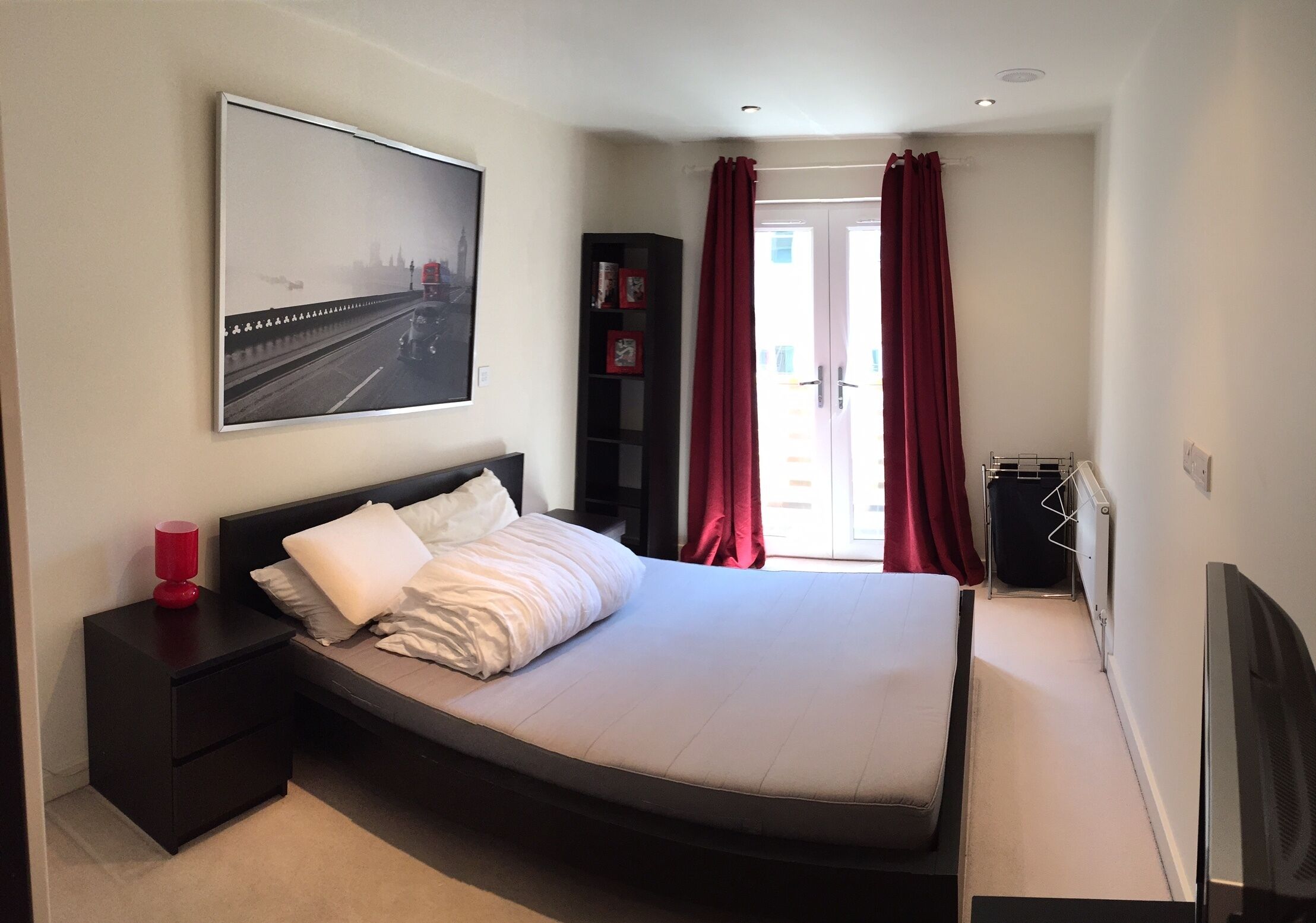 The Sawmill, Stylish city centre accommodation with a quiet setting RED