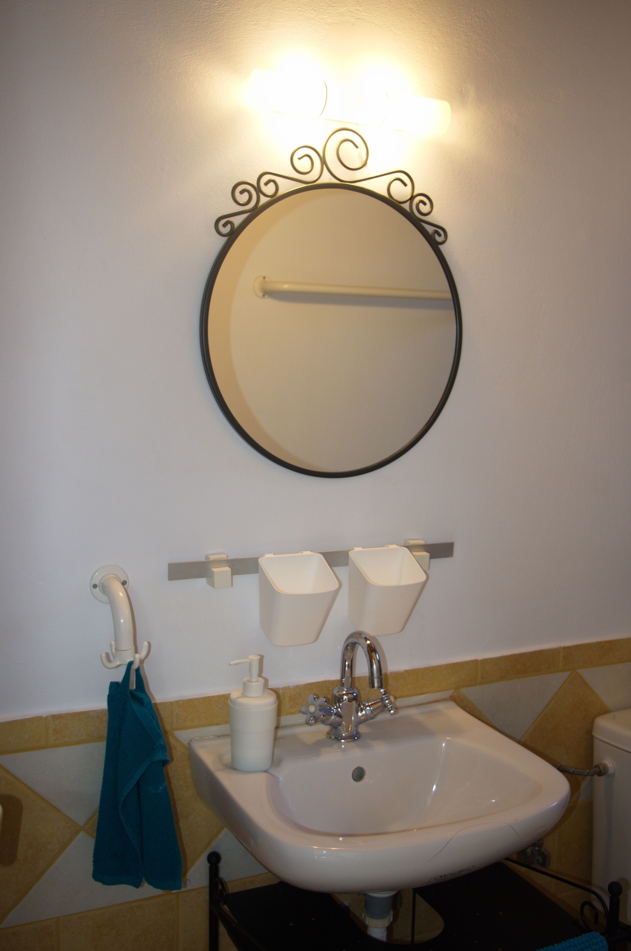 Romalea’s Apartments little village organic garden