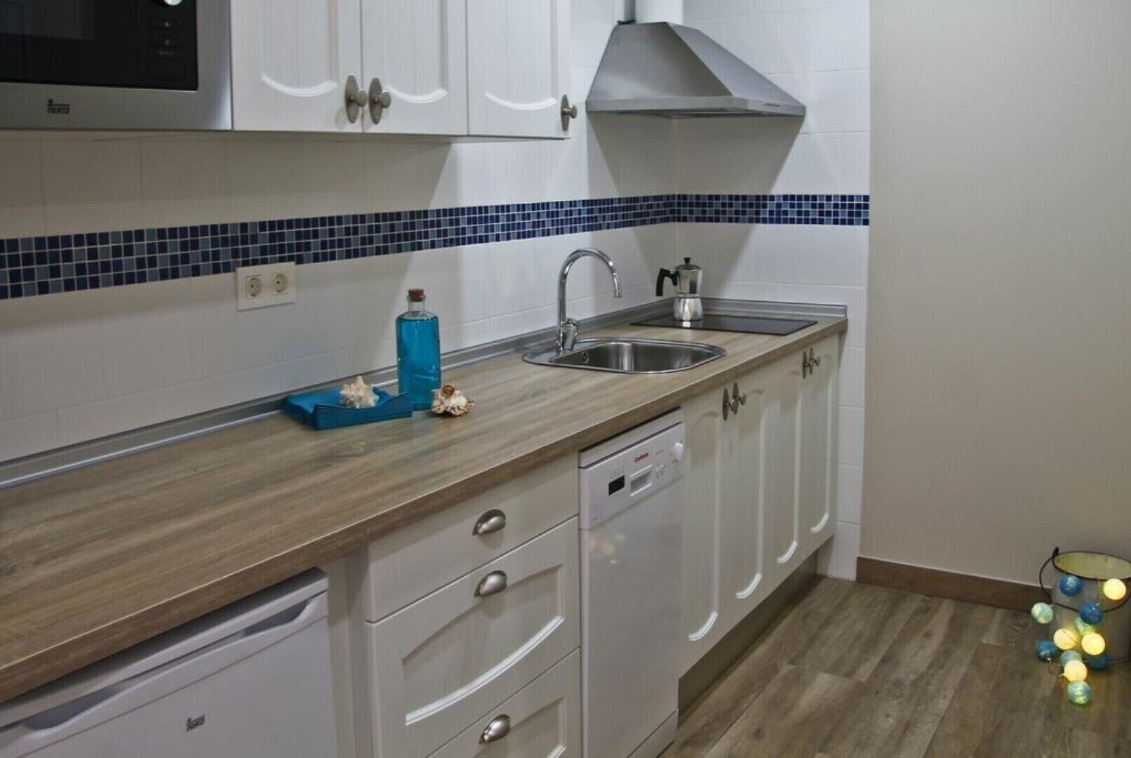 雪櫃、微波爐、爐具、洗碗機