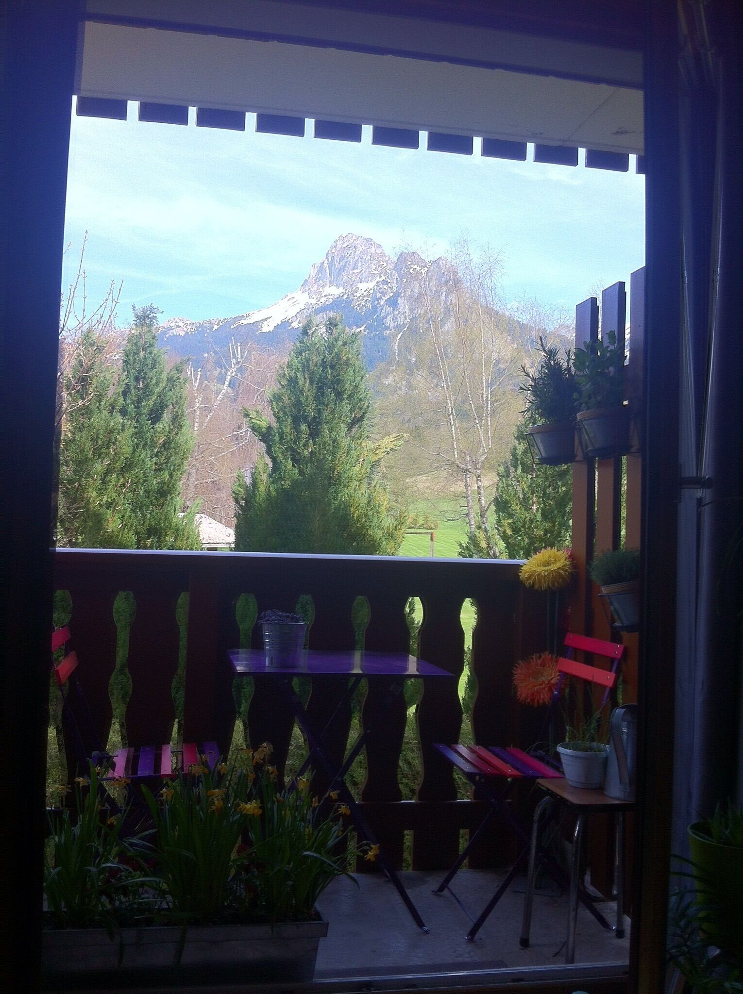 2** mountain and ski WIFI apartment with mountain and nature view balcony.<br>