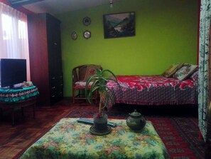 1 bedroom, free WiFi, bed sheets