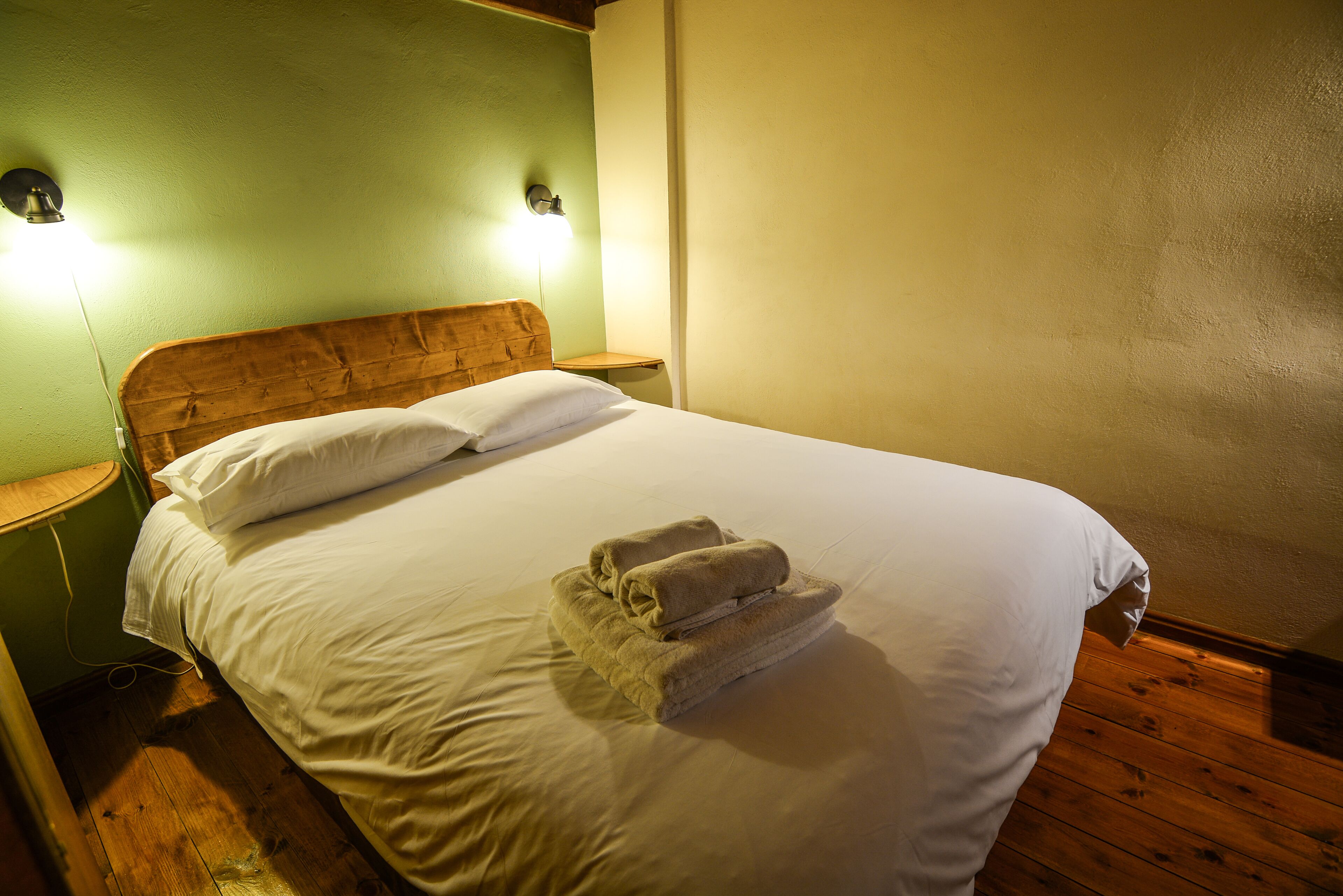 Irida, two bedroom traditional stone house