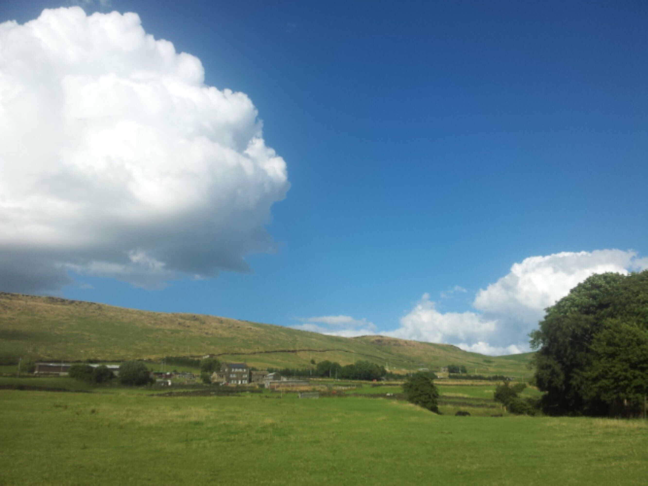 Idyllic rural location in Diggle, Saddleworth. 2 Bed.