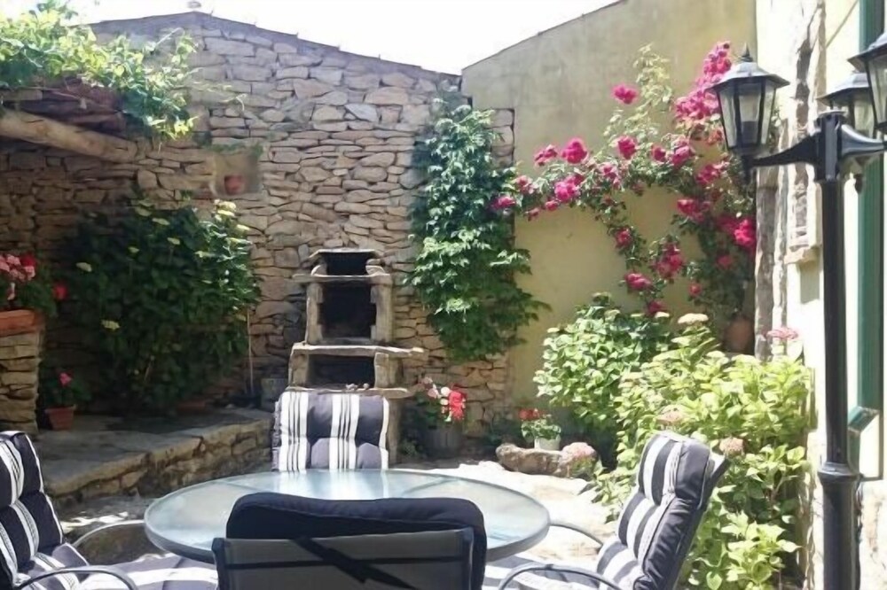 OFFERS Rural house Zapatero (6-7 people) near Arribes del Duero