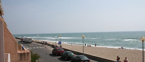 En la playa