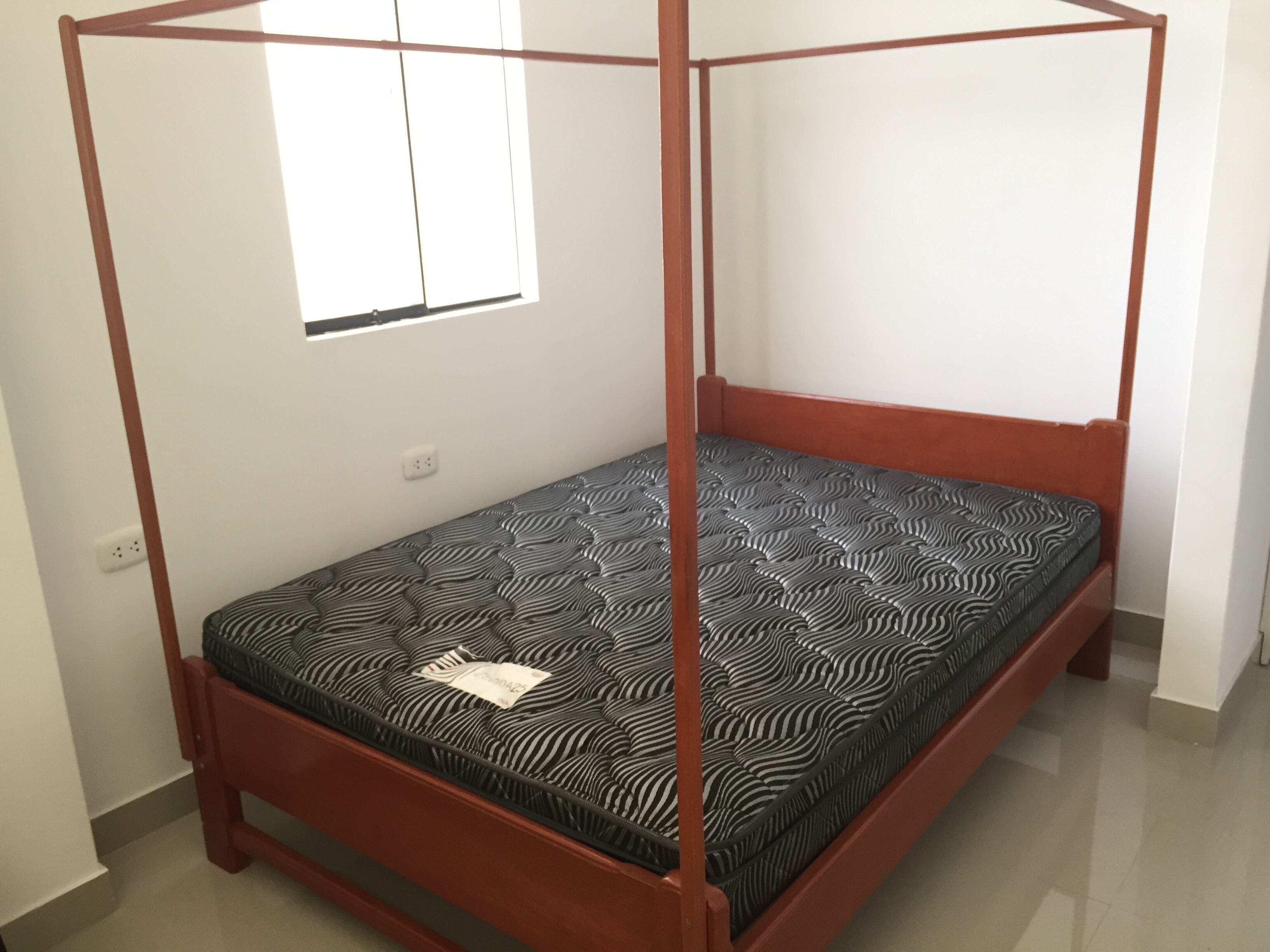 I rent premiere apartments in Zorritos, Tumbes. Very close to the sea.