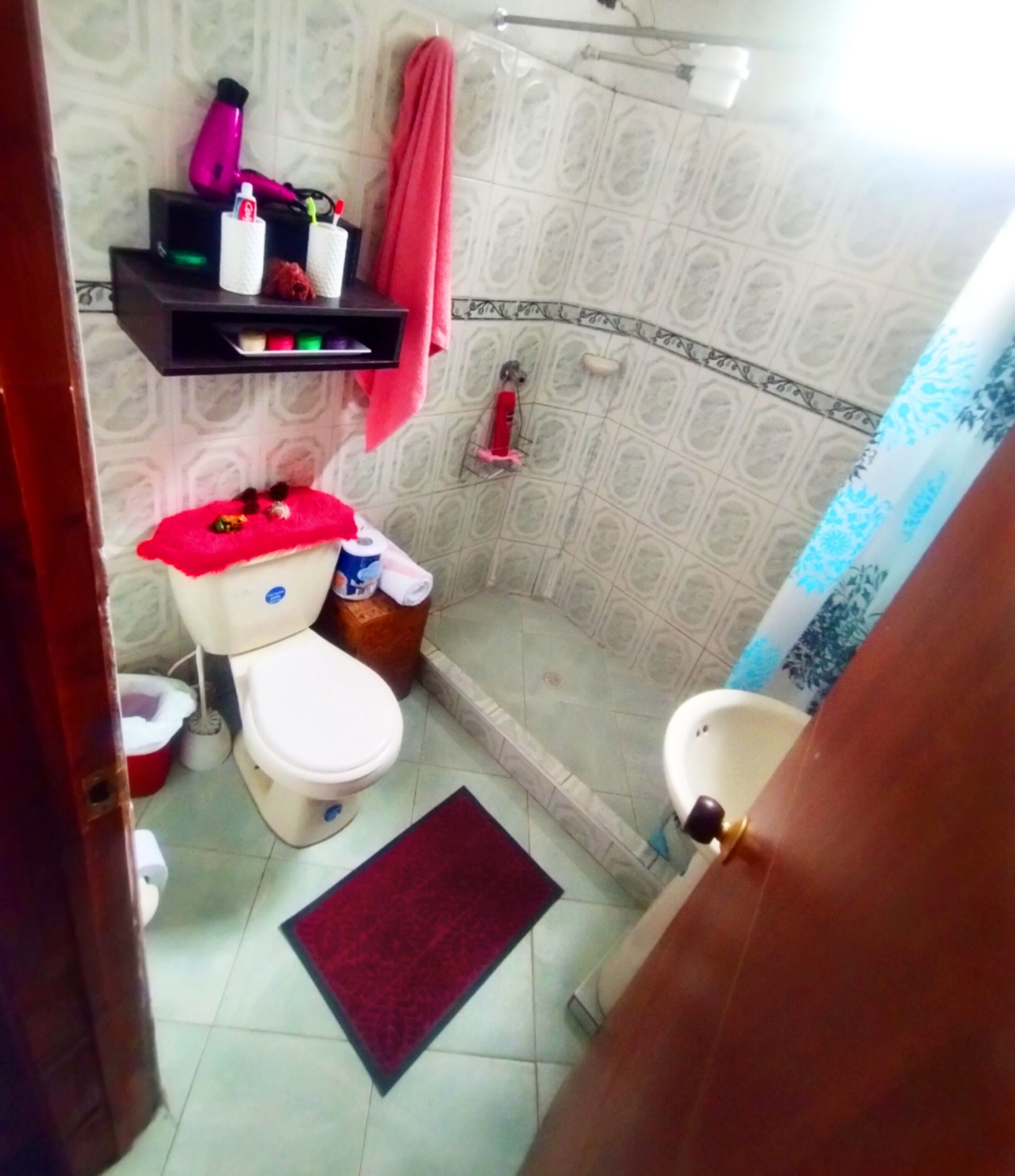 House with fireplace next to the forest !! Without leaving the city.