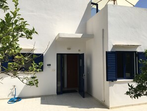 Exterior detail - Island-style 3 bedroom house!  (Rethymno)