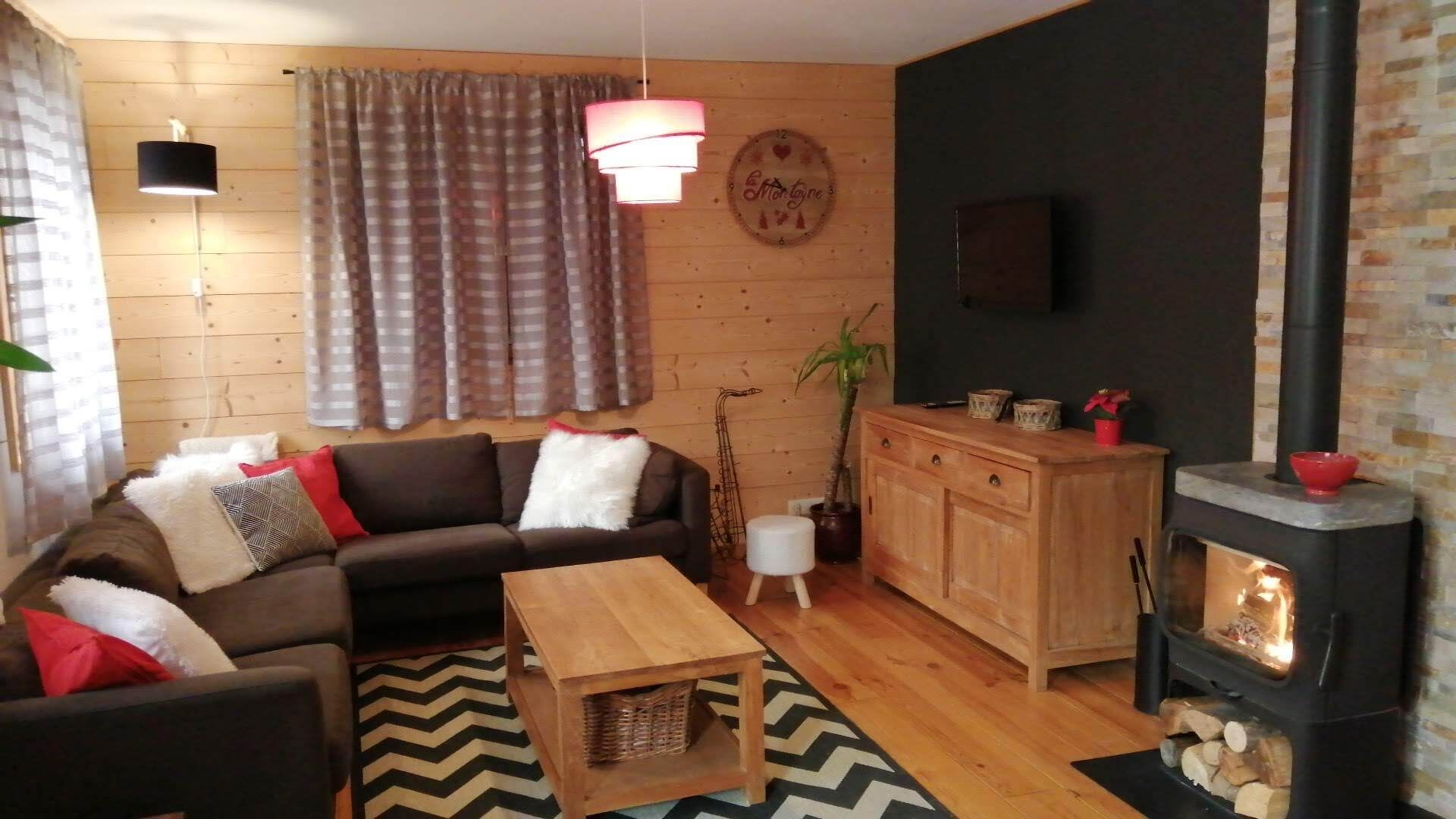 Spacious and attractive Chalet **** (10-12 p) 5 bathrooms! Le Corbier / Les Sybelles