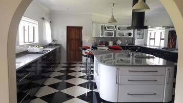 Esstisch, Kücheninsel