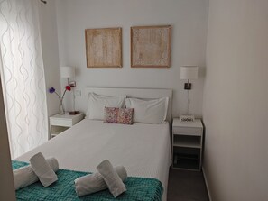 1 bedroom, in-room safe, iron/ironing board, free WiFi - The Sunny Cottage @Faro Old Town by Freetimealgarve (Faro)