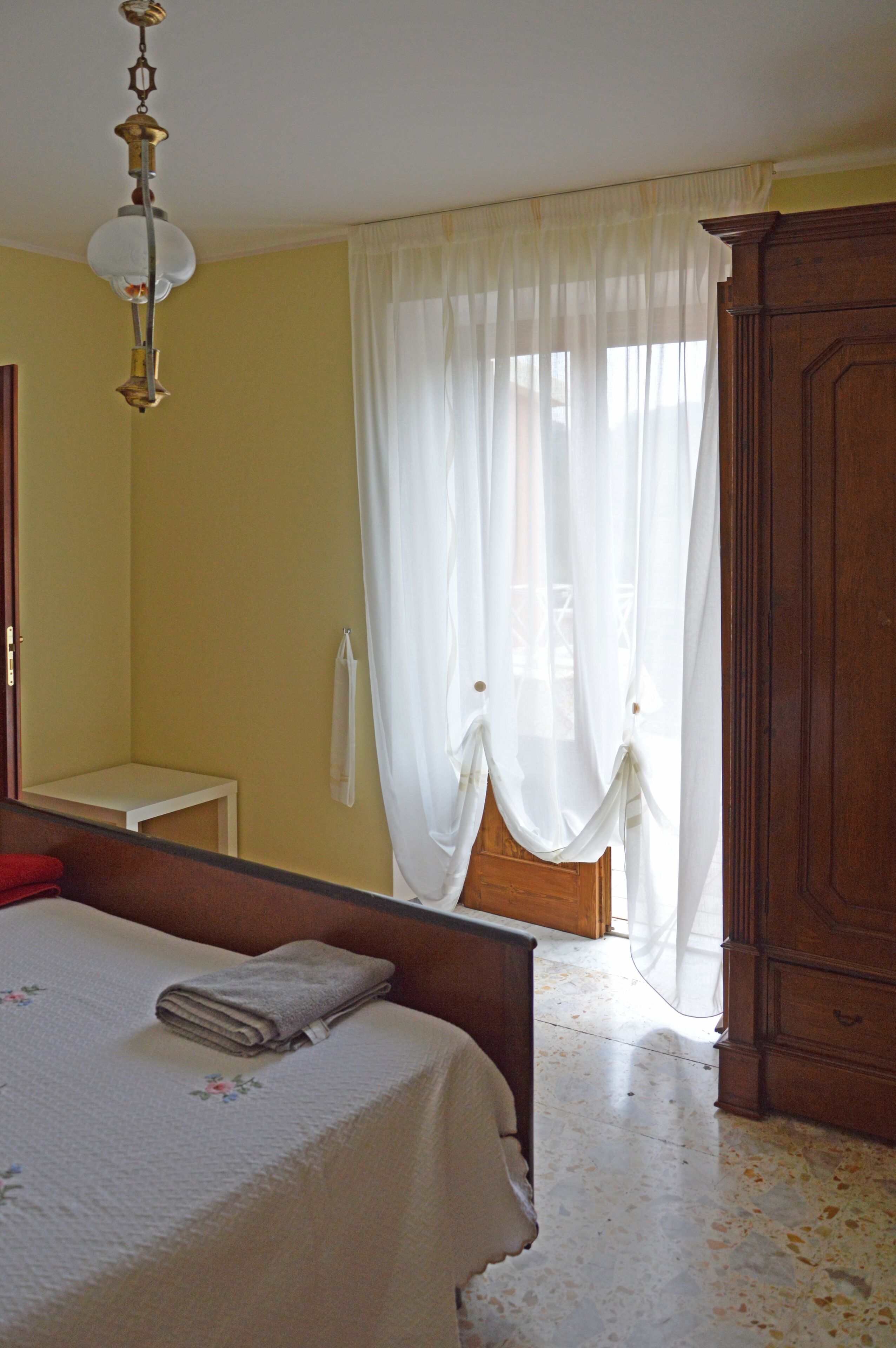 5 chambres, fer et planche à repasser, accès Internet, draps fournis