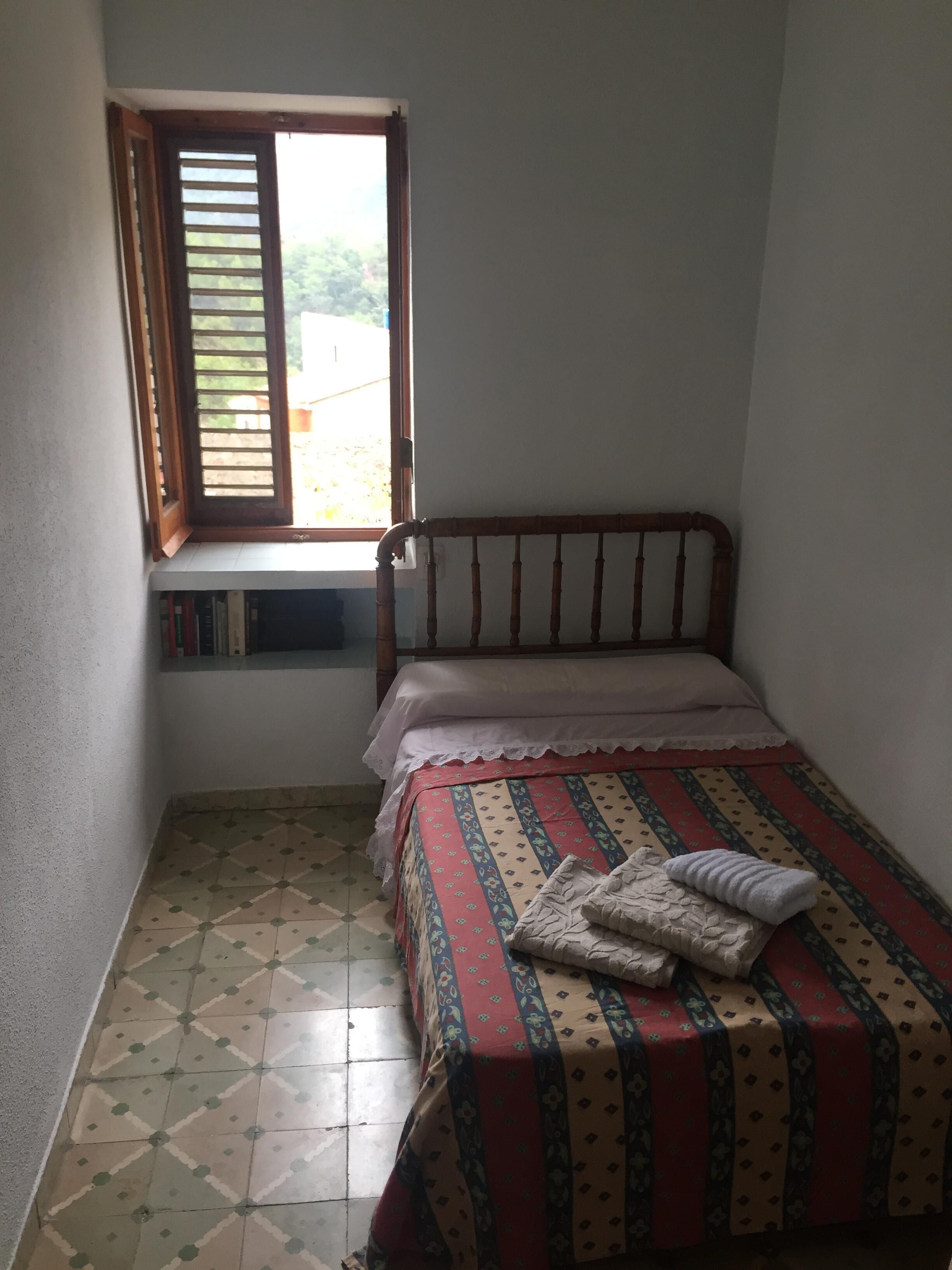 House with garden and great views