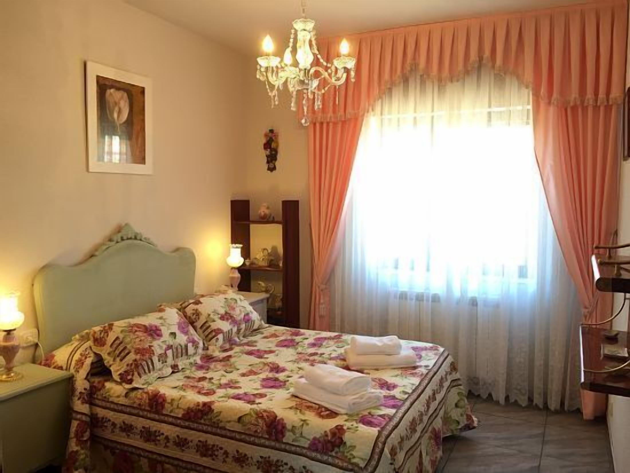 Self-catering Alacena Alfarera for 15 people