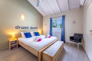 3 bedrooms, in-room safe, desk, iron/ironing board