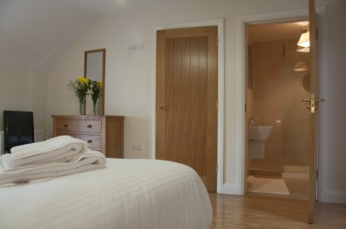 Foyle Cottage Fabulous views -Tyrone & Donegal -personalised service from owner