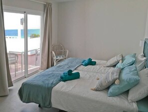 1 Schlafzimmer, Reisekinderbett, kostenloses WLAN, Bettwäsche