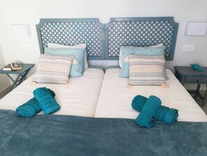 1 quarto, berço de viagem, Wi-Fi de cortesia, roupa de cama