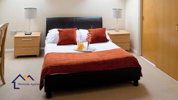 2 bedrooms, iron/ironing board, Internet, bed sheets