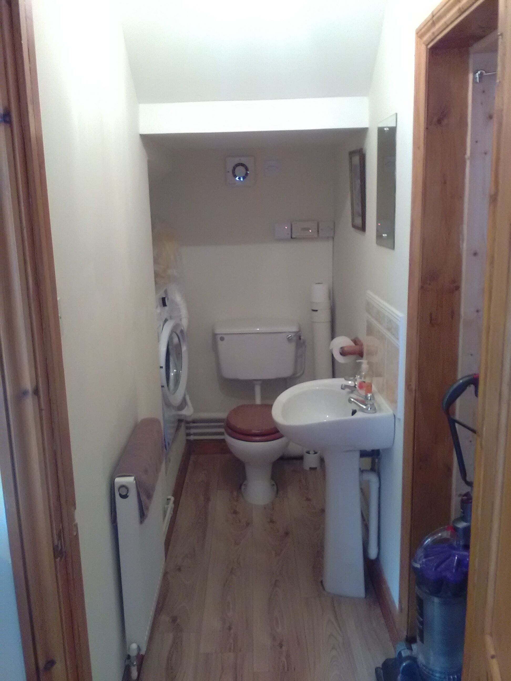 Mallows  is an annexe to the owners property and is completely separate.