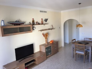 Dining - 2 bedroom appartment in luxury Beach & Golf Resort, Costa Blanca, Spain (Oliva)
