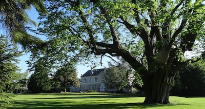 Etrun: gĂźte de l'Abbaye d'Etrun