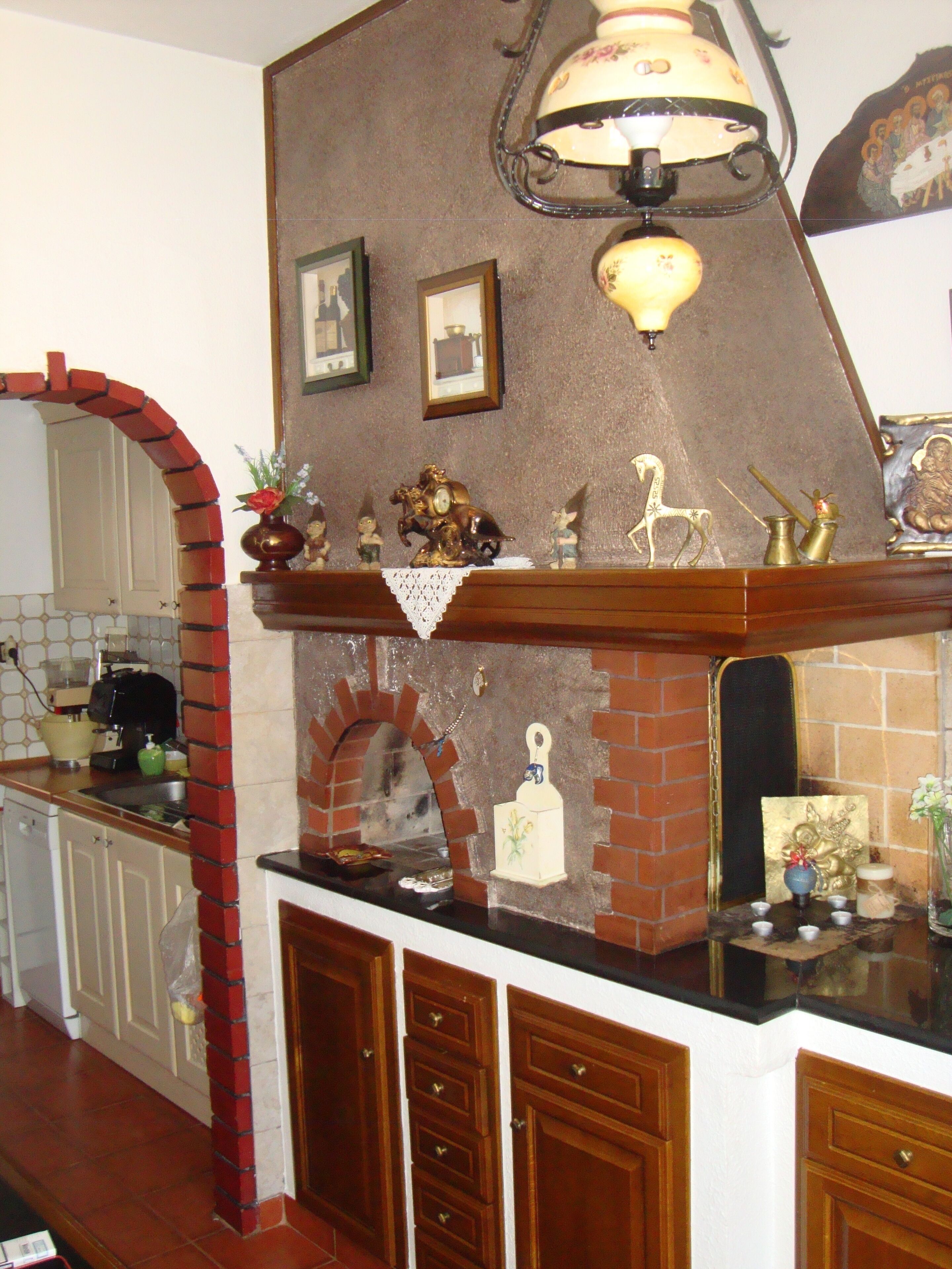 To καταλυμα ονομαζετε STONE HOUSE και μπορει καποιος να το επισκεφτει μεσω