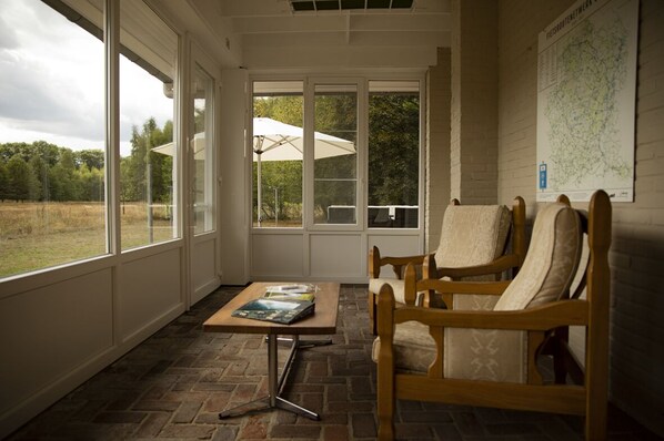 Interior - Unique holiday home for 8 people in a Limburg nature reserve (Meeuwen-Gruitrode)