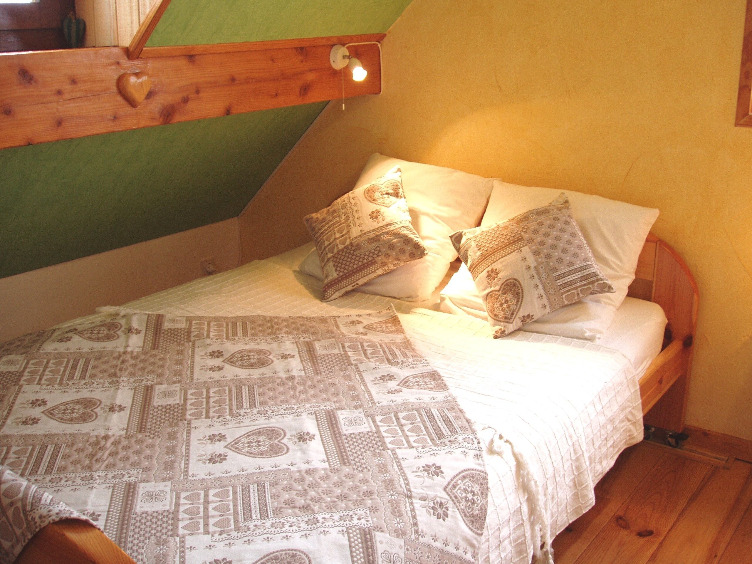 1 chambre, bureau, fer et planche à repasser, Wi-Fi gratuit