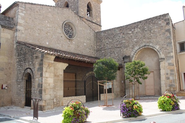 Exterior - Lovely Period Home In a village in The Heart Of The Languedoc region (Puisserguier)