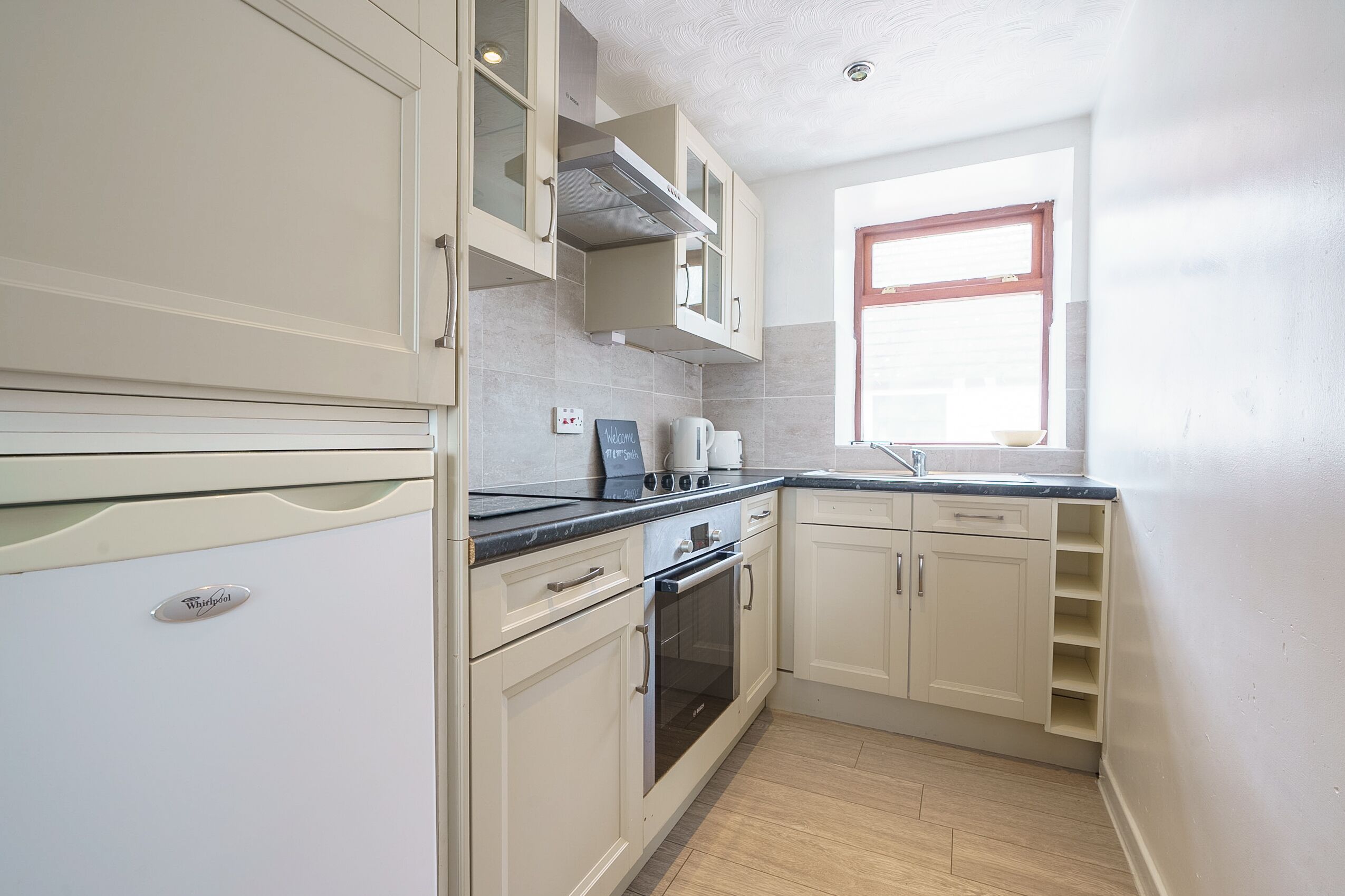 Thomas Carlyle Cottage sleeps 4 in 2 bedrooms with own hot tub