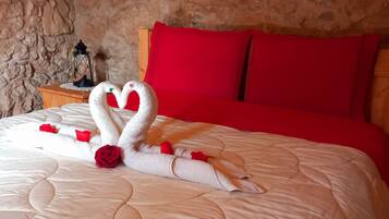 1 chambre, fer et planche Ă repasser, Wi-Fi gratuit, draps fournis