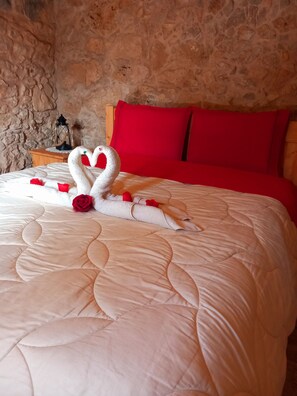 1 chambre, fer et planche Ă repasser, Wi-Fi gratuit, draps fournis