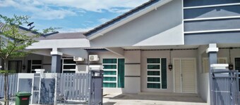 4 bedrooms fully aircond Achutra Guesthouse