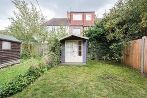 Exterior - Bikki Apartments, Bikki Apartments (Harrow)