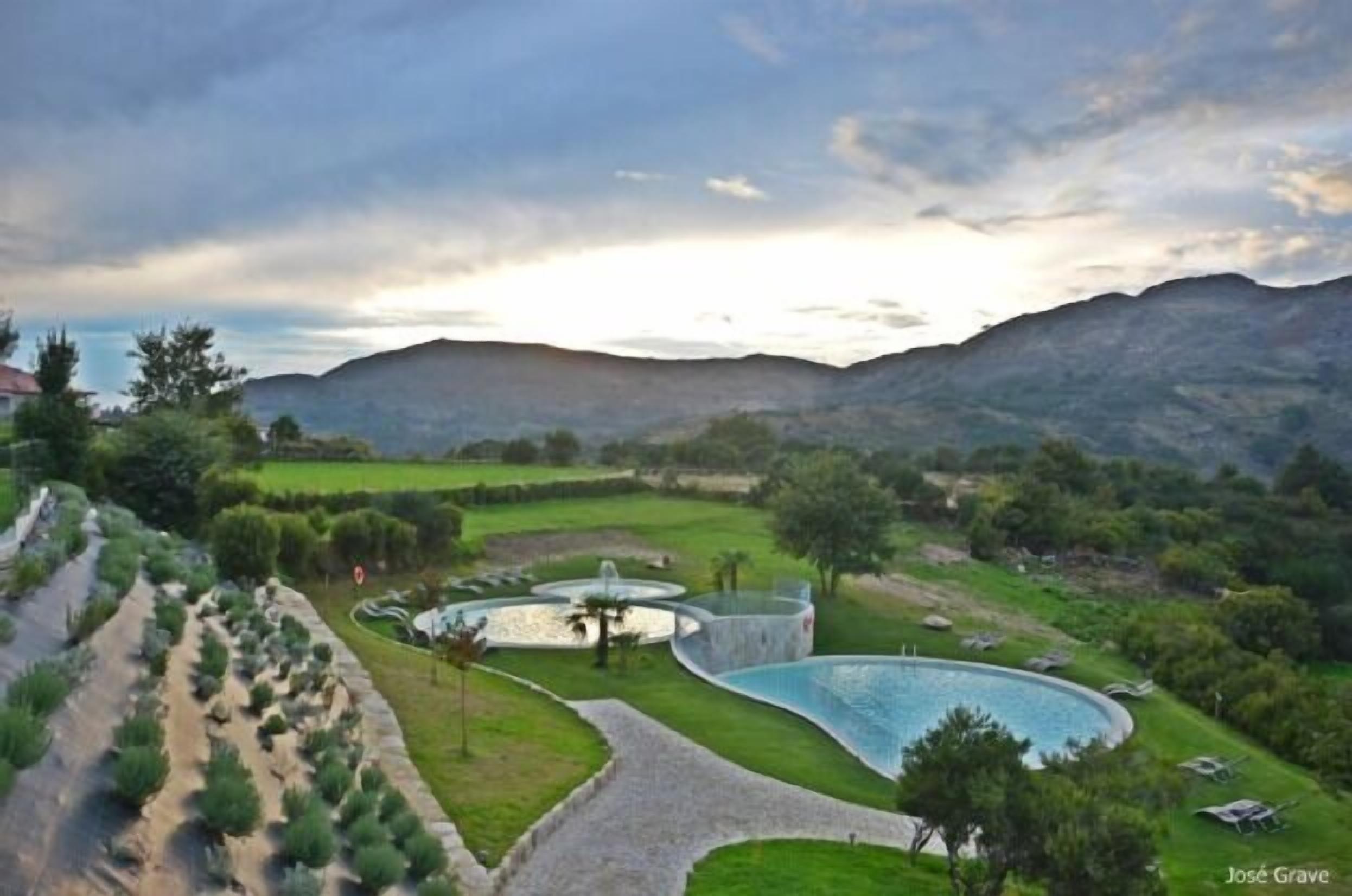 Self catering Lugar de Oucias, Carralcova for 2 people