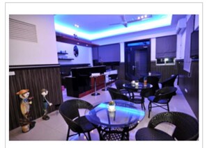 Free daily local cuisine breakfast