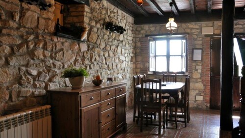 Maison rurale avec vue sur les montagnes. Profitez de la nature et de l'air frais