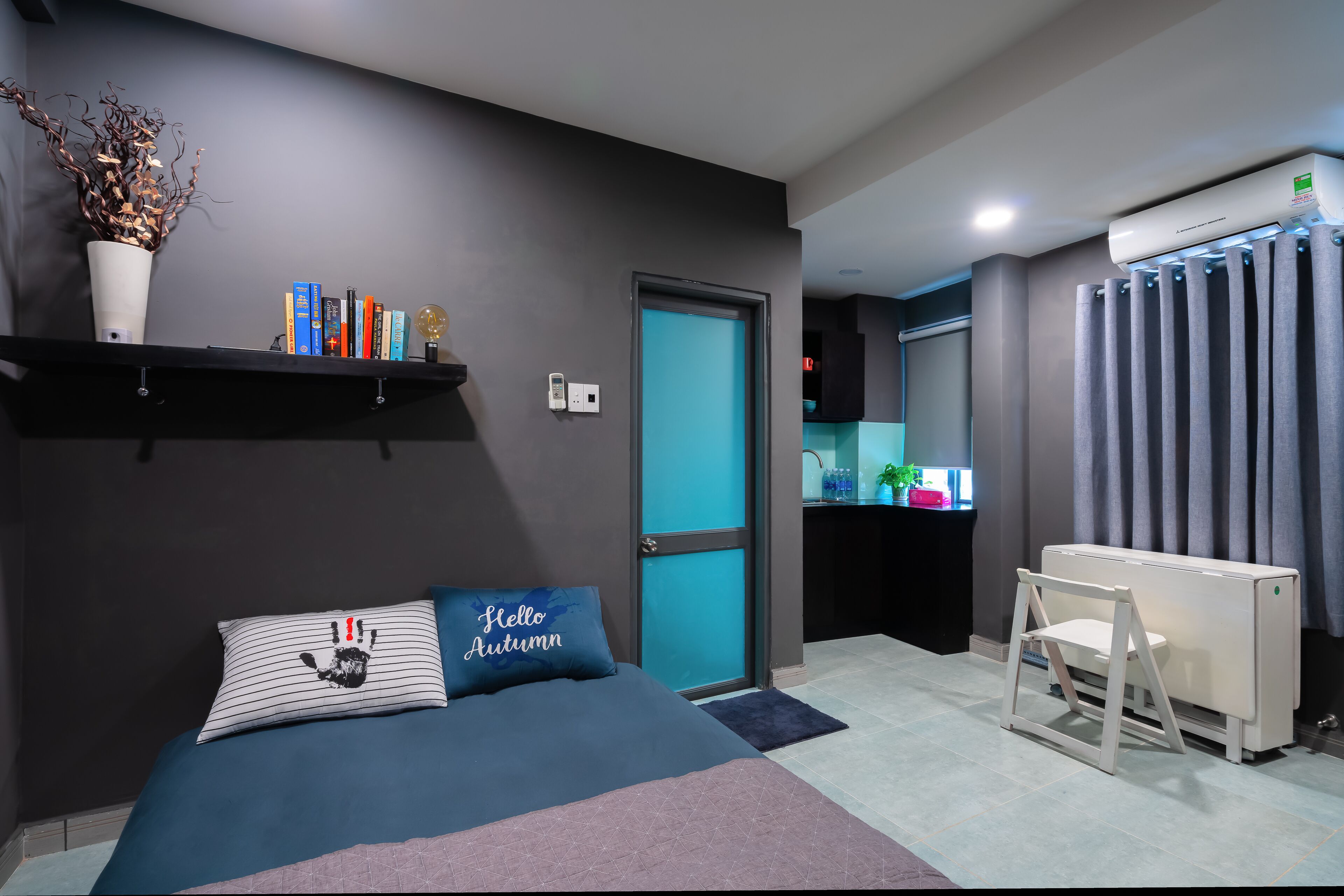 1 camera, una scrivania, Wi-Fi, lenzuola