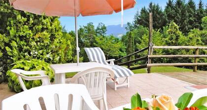 Mountain Retreat with private pool. Walk to bar/basic shop. WIFI . Great Value.