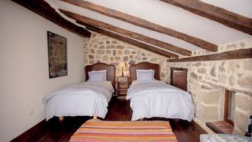 2 habitaciones, tabla de planchar con plancha y wifi gratis