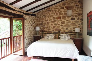 2 dormitorios, tabla de planchar con plancha, wifi gratis y ropa de cama