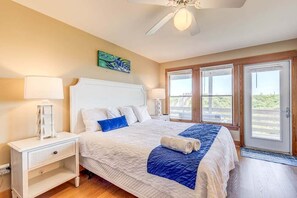5 bedrooms, internet, bed sheets
