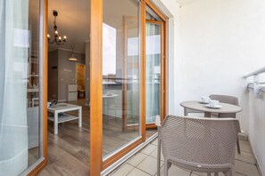 Outdoor dining - Vacation apartment by the sea, vacation on the island of Usedom, Apartment ZUZA (Swinoujscie)