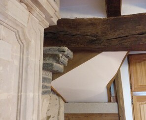 Interior - La Cour - Nice quiet apartment in town center, free parking  (Angers)