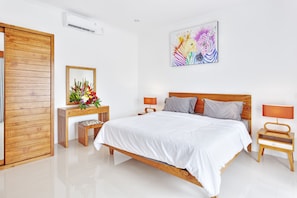 Luxury Villa | In-room dining